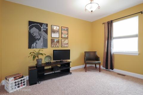320 Peppertree Ln, Aurora, IL 60504 photo 5