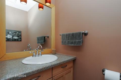 320 Peppertree Ln, Aurora, IL 60504 photo 9