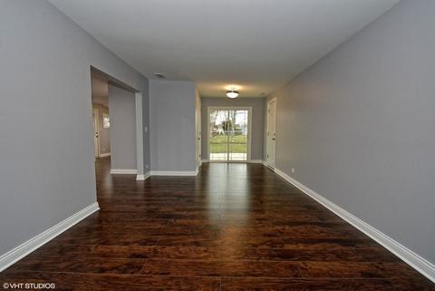 400 Lincoln Dr, Hoffman Estates, IL 60169 photo 5
