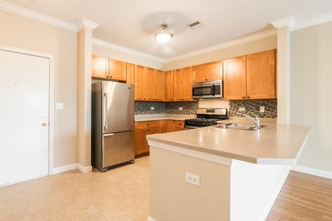 275 E Railroad Ave #309, Bartlett, IL 60103 photo 9