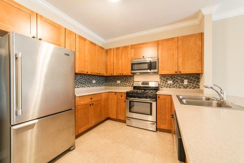 275 E Railroad Ave #309, Bartlett, IL 60103 photo 7