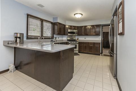 5184 Tamarack Ct, Hoffman Estates, IL 60010 photo 9