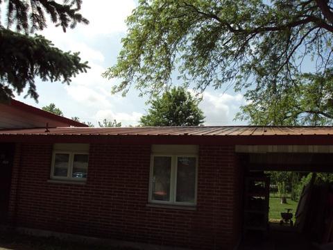 1551 S Pointe Dr, Rantoul, IL 61866 photo 2