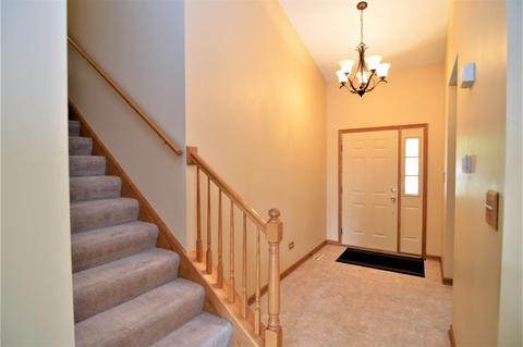 1303 Major Dr, Plainfield, IL 60586 photo 4
