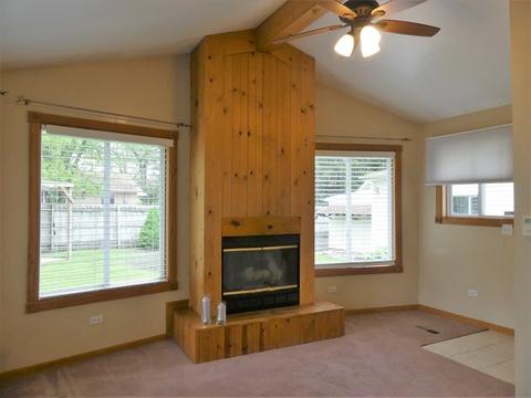 355 Tiverton Ln, Steger, IL 60475 photo 10