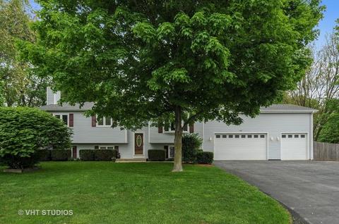 12811 S Hadfield Dr, Plainfield, IL 60585 photo 1