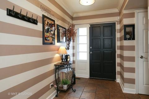 1080 Cobble Hill Ct, Hoffman Estates, IL 60169 photo 2