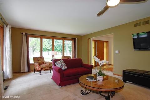 641 Cheyenne Ave, Aurora, IL 60506 photo 7