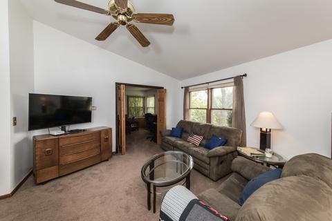 1157 Holly Ln, Algonquin, IL 60102 photo 4