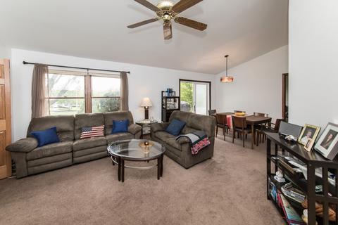 1157 Holly Ln, Algonquin, IL 60102 photo 3