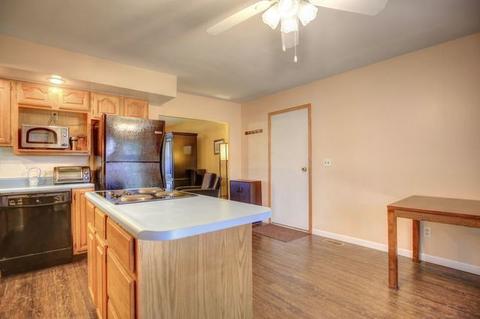 3302 W Daniel St, Champaign, IL 61821 photo 12
