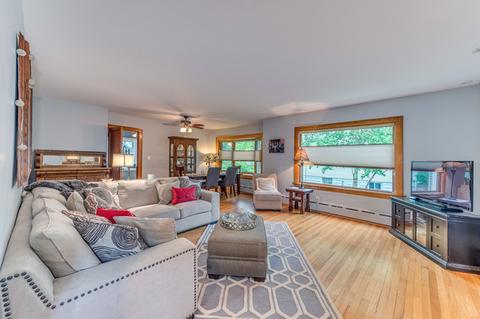 329 N Walnut St, Itasca, IL 60143 photo 6