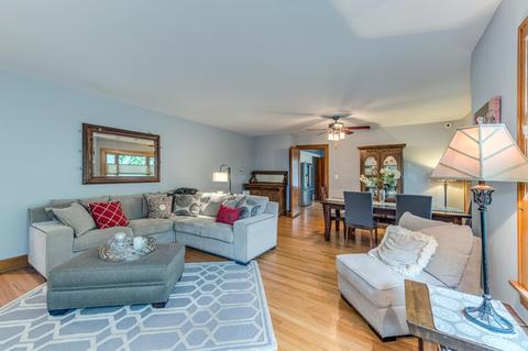 329 N Walnut St, Itasca, IL 60143 photo 7