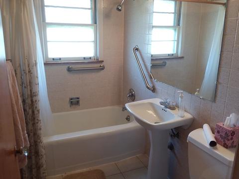 1313 N Taft Ave, Berkeley, IL 60163 photo 9