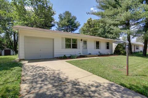 2701 Arden Dr, Champaign, IL 61821 photo 2