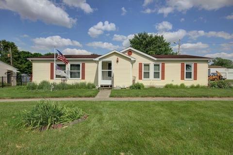 108 S Willow St, Ogden, IL 61859 photo 1