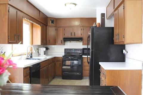 255 Preston Ave, Elgin, IL 60120 photo 7