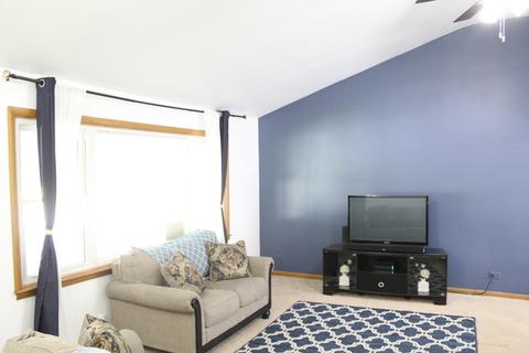 255 Preston Ave, Elgin, IL 60120 photo 11