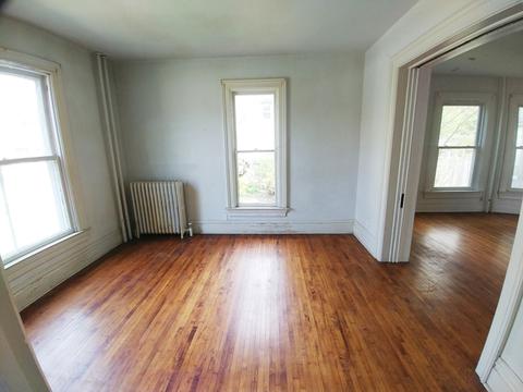 309 Standish St, Elgin, IL 60123 photo 5