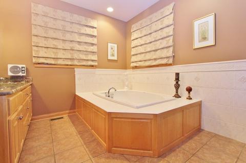 599 Edgewater Dr, Morris, IL 60450 photo 34