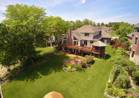 599 Edgewater Dr, Morris, IL 60450 photo 3
