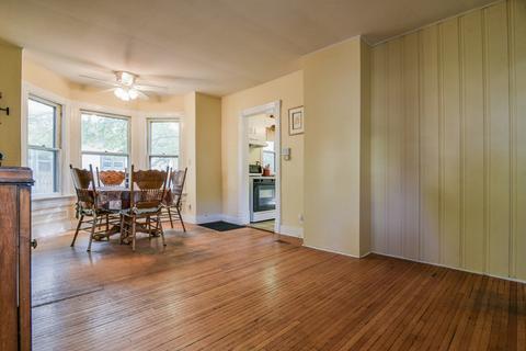 1007 S Fourth St, Aurora, IL 60505 photo 2