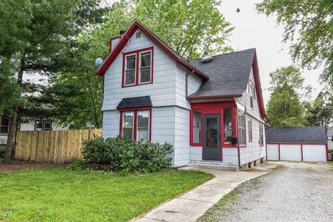 1007 S Fourth St, Aurora, IL 60505 photo 1