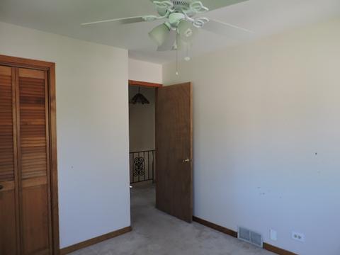 880 Ford Ave, Elgin, IL 60120 photo 10