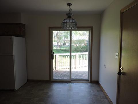 880 Ford Ave, Elgin, IL 60120 photo 3