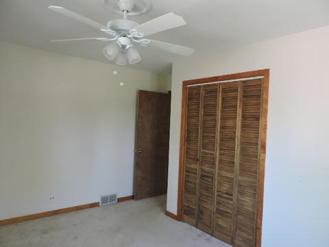 880 Ford Ave, Elgin, IL 60120 photo 8