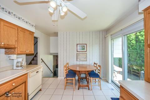 13733 Crestview Ct, Crestwood, IL 60445 photo 9