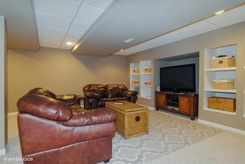1070 Glen Eagle Dr, Aurora, IL 60502 photo 21