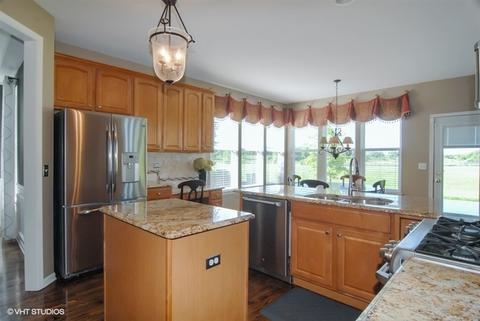 1070 Glen Eagle Dr, Aurora, IL 60502 photo 7