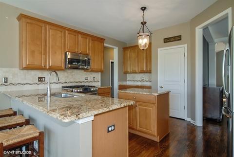 1070 Glen Eagle Dr, Aurora, IL 60502 photo 5