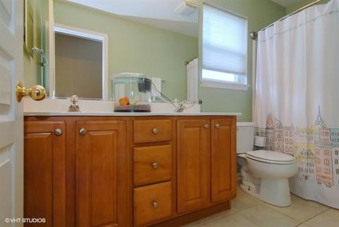 1070 Glen Eagle Dr, Aurora, IL 60502 photo 20
