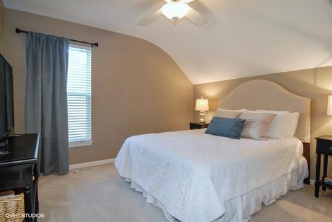 1070 Glen Eagle Dr, Aurora, IL 60502 photo 19