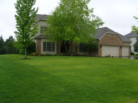 610 Clover Dr, Algonquin, IL 60102 photo 2