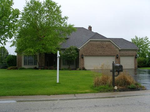 610 Clover Dr, Algonquin, IL 60102 photo 1