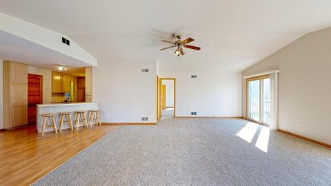 619 67th Pl, Willowbrook, IL 60527 photo 4
