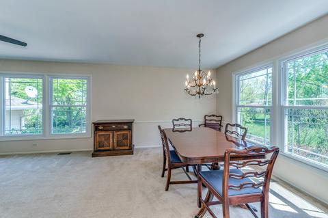 745 Alhambra Ln, Hoffman Estates, IL 60169 photo 6
