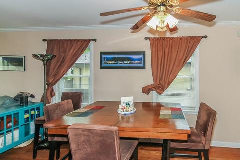 1075 Webster Ln, Des Plaines, IL 60016 photo 5