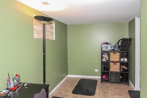 1075 Webster Ln, Des Plaines, IL 60016 photo 13