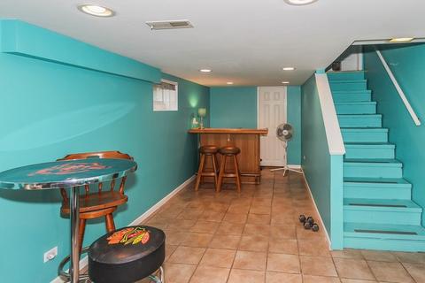 1075 Webster Ln, Des Plaines, IL 60016 photo 15