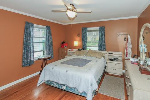 1075 Webster Ln, Des Plaines, IL 60016 photo 11