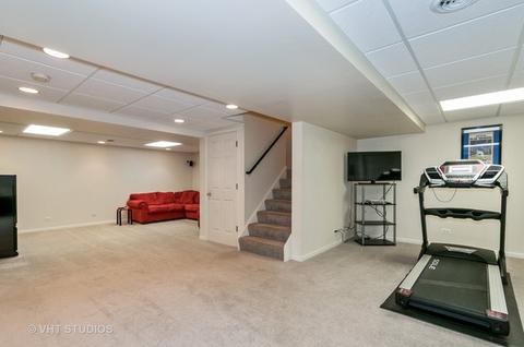 977 Vineyard Ln, Aurora, IL 60502 photo 14