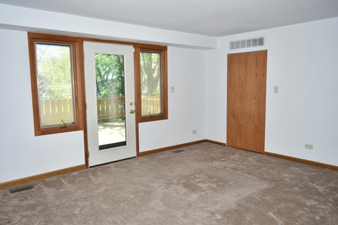 3558 Winston Cir, Hoffman Estates, IL 60192 photo 13