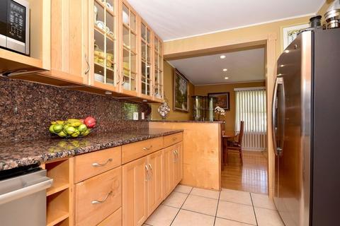 876 Alfini Dr, Des Plaines, IL 60016 photo 8