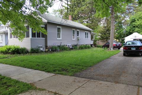 634 Jackson St, Aurora, IL 60505 photo 2