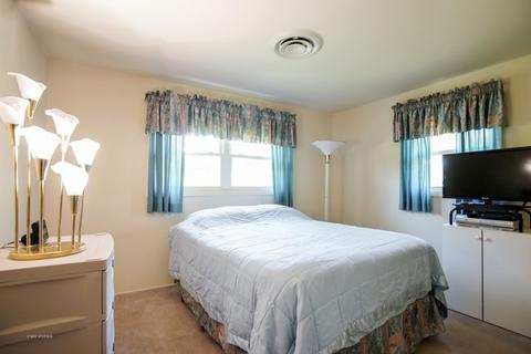 2505 Dove St, Rolling Meadows, IL 60008 photo 9