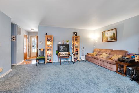 842 Elma Ave, Elgin, IL 60120 photo 3